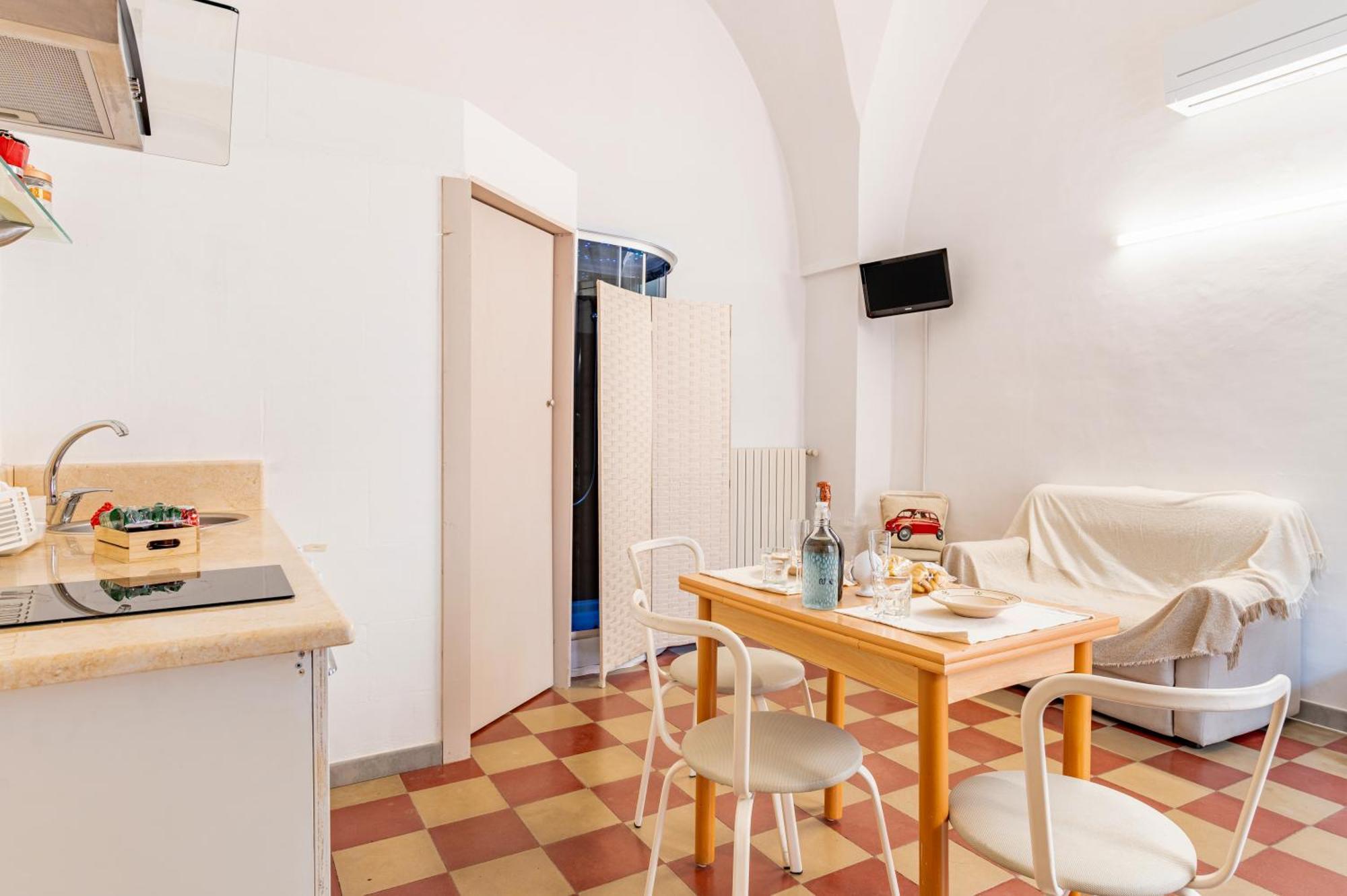 Γενος - Ghenos Apartment ออสตูนี ภายนอก รูปภาพ