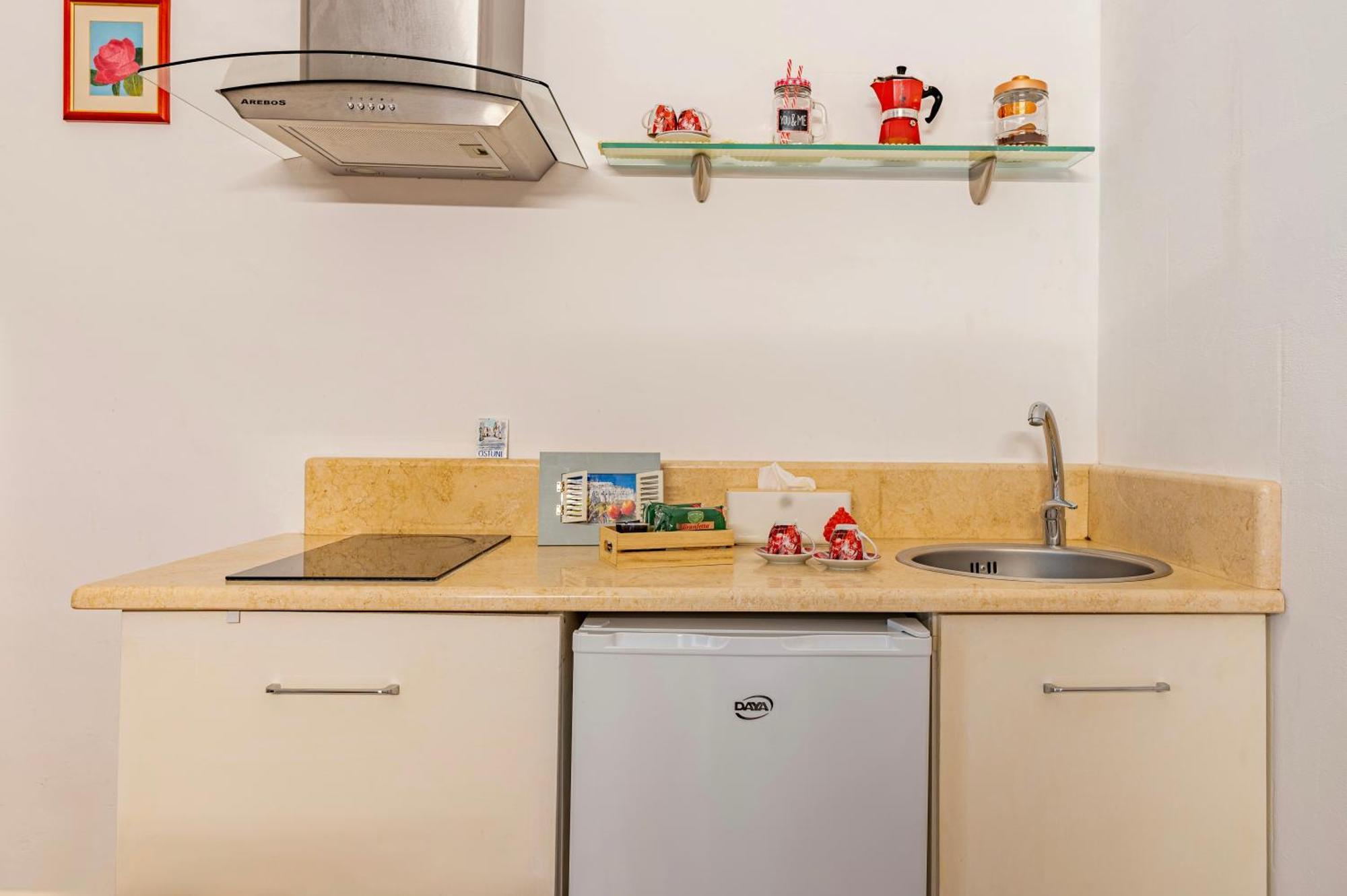 Γενος - Ghenos Apartment ออสตูนี ภายนอก รูปภาพ